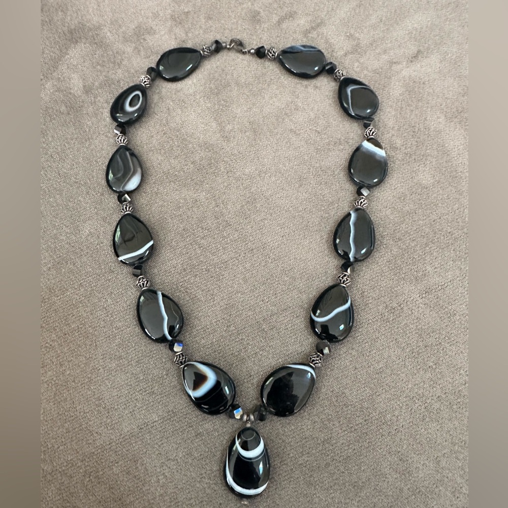 COPY - Black/White Agate Necklace - Picture 2 of 9